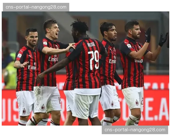 新规：下赛季起意甲各队替补席后方区域将强制安装抗干扰通信设备